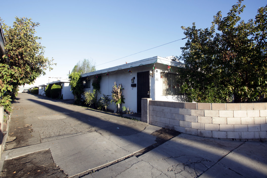 129-131 S 7th Ave in La Puente, CA - Building Photo