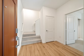 142 Juniper Dr in Ladera Ranch, CA - Building Photo - Building Photo