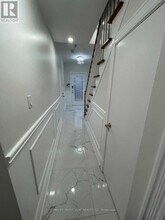 7 Annex Ln in Toronto, ON - Building Photo - Building Photo