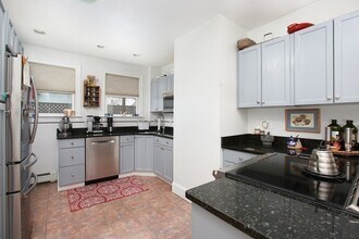 60 Dracut St, Unit 4 in Boston, MA - Building Photo - Building Photo