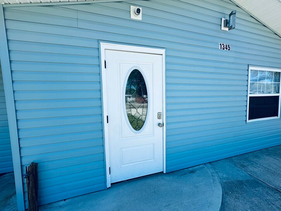 1345 Union St in Clearwater, FL - Building Photo