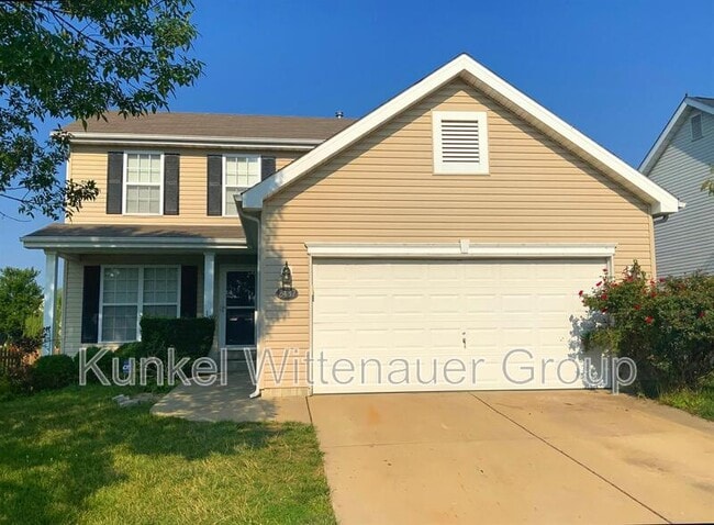 property at 2437 Larchmont Dr