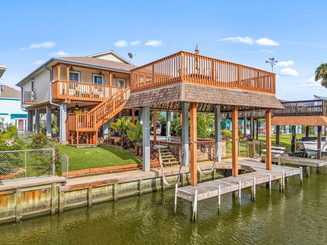 property at 5 S Sandpiper