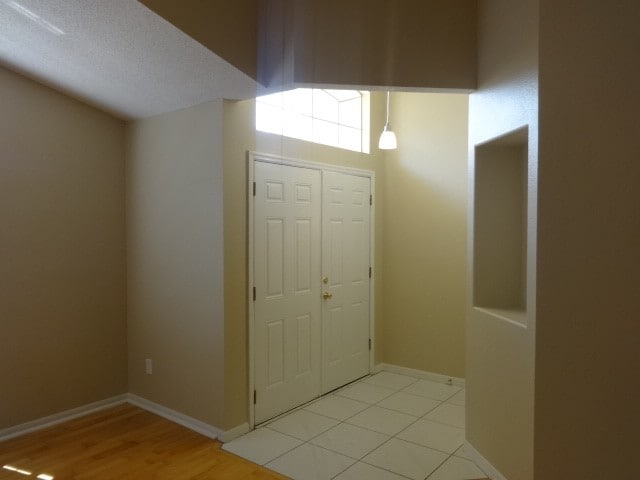 1040 Pineview Ct in Apopka, FL - Foto de edificio - Building Photo