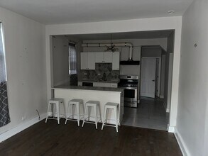 64 E 46th St in Chicago, IL - Building Photo - Building Photo