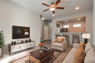 1770 N Reno Dr in Fayetteville, AR - Building Photo