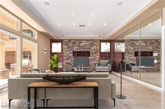 1008 Trophy Hills Dr in Las Vegas, NV - Building Photo - Building Photo