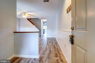 18309 Leman Lake Dr-Unit -706B in Olney, MD - Building Photo - Building Photo