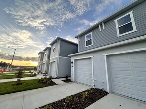 2423 Bevel Ln in Davenport, FL - Building Photo - Building Photo