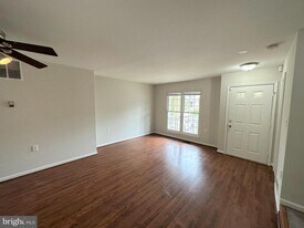 7822 Brookview Ct in Manassas, VA - Building Photo