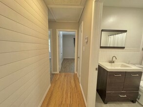 3901 Wood St in Texarkana, TX - Foto de edificio - Building Photo