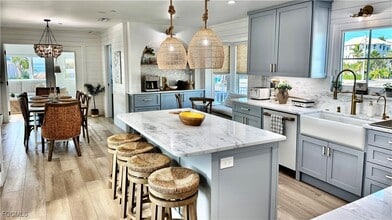 4969 Estero Blvd in Fort Myers Beach, FL - Building Photo - Building Photo