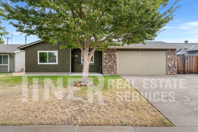 property at 3729 Moonbeam Dr