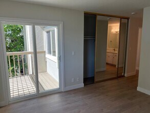 210 Beach Park Blvd in Foster City, CA - Building Photo - Building Photo