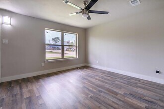 12044 Beechnut St in Houston, TX - Building Photo - Building Photo