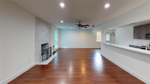 10022 Glenrio Ln in Dallas, TX - Building Photo - Building Photo