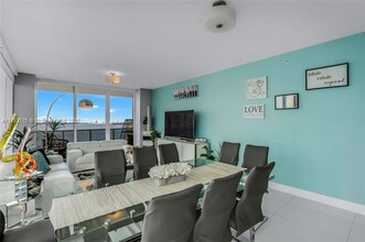 600 NE 27th St in Miami, FL - Foto de edificio - Building Photo