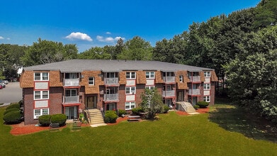 Spruce Knoll in Dracut, MA - Building Photo - Building Photo