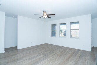 520 Truman St in Little Elm, TX - Building Photo - Building Photo