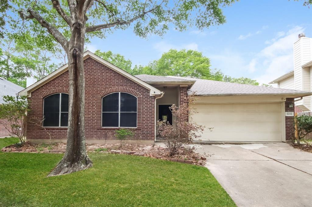 16311 Pinion Ct in Humble, TX - Building Photo