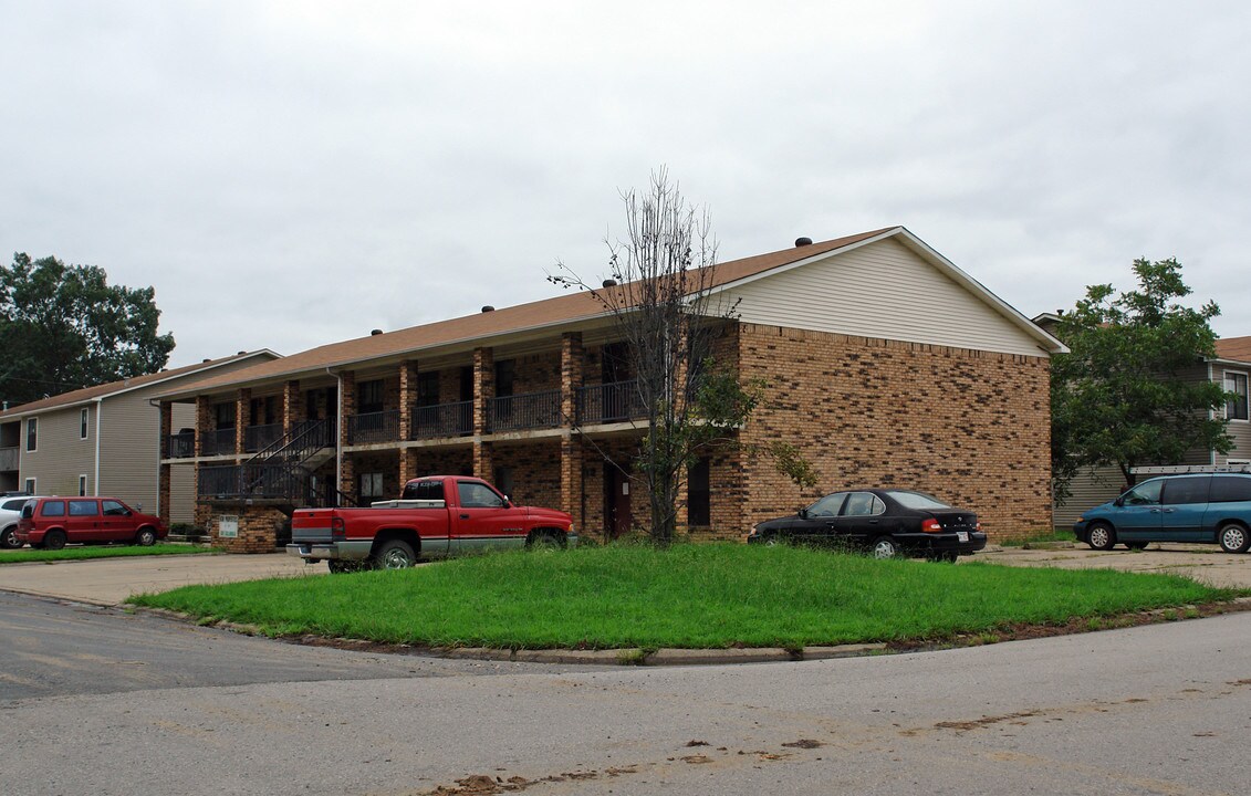 601 Columbia Ave in Benton, AR - Foto de edificio