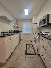 10750 Rockford Rd in Plymouth, MN - Building Photo - Building Photo