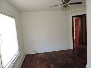 108 S College St in Warrensburg, MO - Building Photo - Building Photo