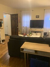 287 W 5th St, Unit 1 in Boston, MA - Building Photo - Building Photo