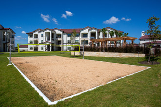 Oxford at Santa Clara in Pflugerville, TX - Foto de edificio - Building Photo