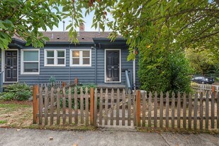 1238 N Wygant St in Portland, OR - Building Photo