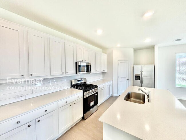 1353 Rockwell Dr in Little Elm, TX - Building Photo - Building Photo