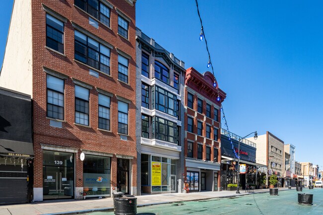 141 NEWARK Ave in Jersey City, NJ - Building Photo - Building Photo