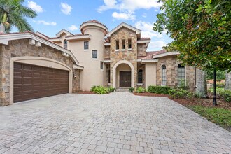 3505 Mabillon Way in Wellington, FL - Building Photo - Building Photo