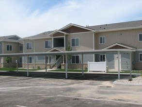 Rushmore Apartments in Meridian, ID - Building Photo - Building Photo