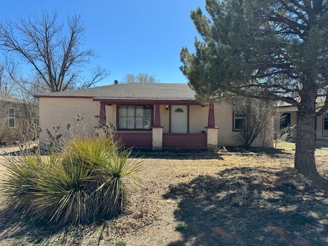 property at 1010 E Amazon St