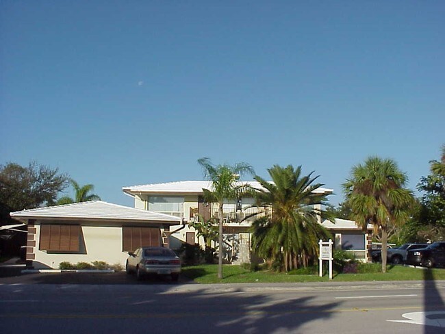 Hampton Place in Fort Lauderdale, FL - Foto de edificio - Building Photo