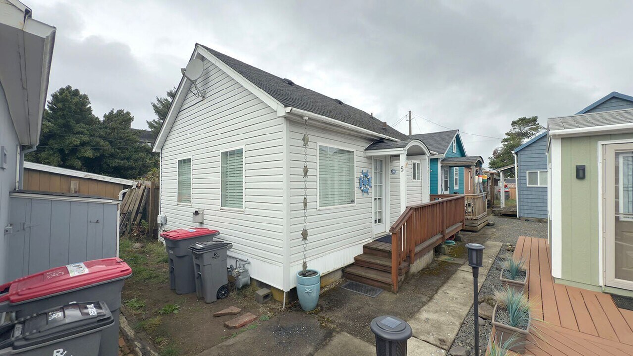 314 4th Ave in Seaside, OR - Building Photo