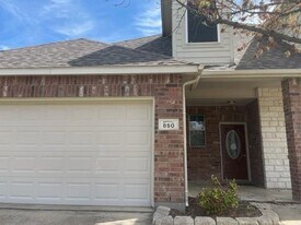 850 Warbler Ln in Aubrey, TX - Building Photo