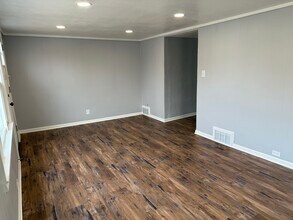 601 Garfield Ave in Waukesha, WI - Building Photo - Building Photo