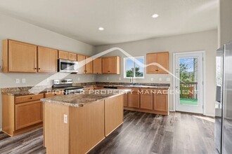 3884 Saguaro Cir in Colorado Springs, CO - Building Photo - Building Photo