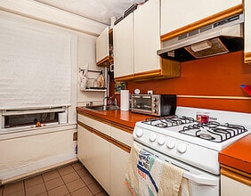 94 West Cedar St, Unit 2 in Boston, MA - Foto de edificio - Building Photo