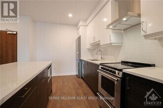320-320 Miwate Pvt in Ottawa, ON - Building Photo - Building Photo