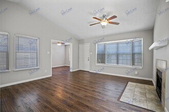 2255 Nantucket Village Dr in Dallas, TX - Building Photo - Building Photo