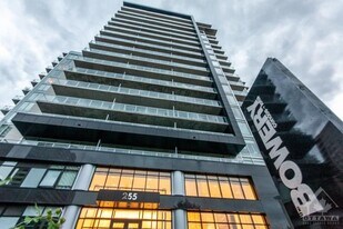 255 Bay St in Ottawa, ON - Building Photo