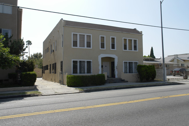 957 Wilton Pl in Los Angeles, CA - Building Photo - Building Photo