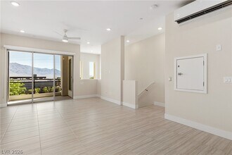 10013 Hematite Pl in Las Vegas, NV - Building Photo - Building Photo