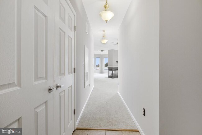 property at 801 S Greenbrier St
