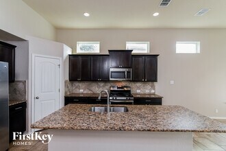 153 Gemsbok Gate in San Antonio, TX - Building Photo - Building Photo