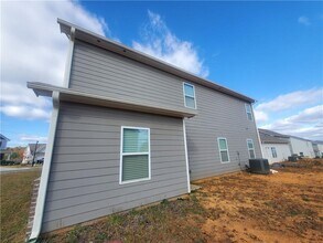 157 Innis Brk Cir in Cartersville, GA - Building Photo - Building Photo