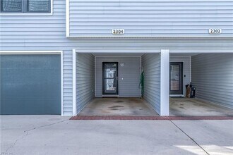 2304 Bergen Ct, Unit 37 in Virginia Beach, VA - Building Photo - Building Photo